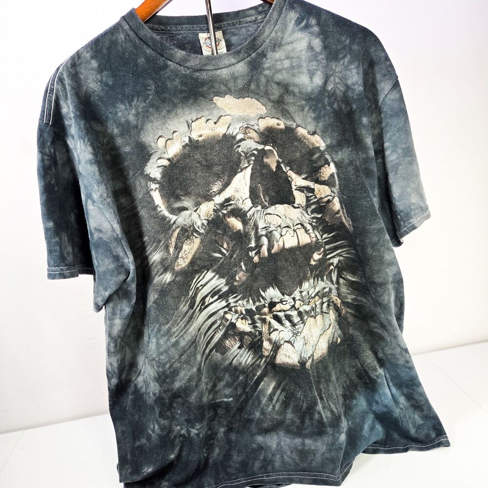 Vintage Y2K Skull Breaking Through Shirt Graphic T-Shirt Large Delta Pro Weight